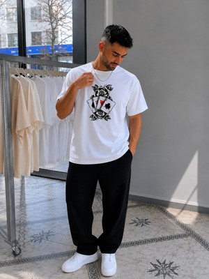 Enb1r Moda Kart ve Gül Baskılı Unisex Beyaz Basic T-Shirt