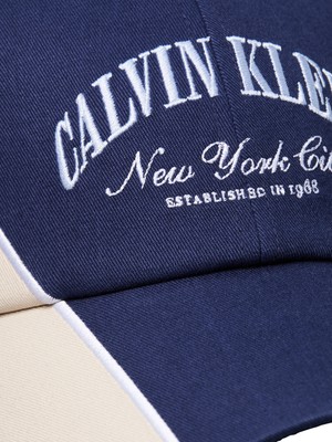 Calvin Klein Erkek Lacivert Calvin Klein Two Tone Seasonal Lacivert Erkek Şapka