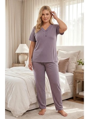 Kadın Büyük Beden Desenli Yakası Düğmeli Kısa Kollu Bambu Pijama Takımı