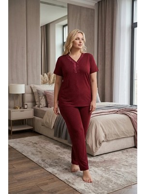 Kadın Büyük Beden Desenli Yakası Düğmeli Kısa Kollu Bambu Pijama Takımı