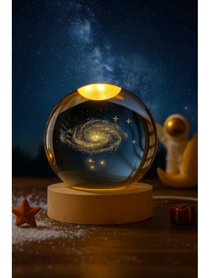 MiraLive Kişiye Özel 3D Kristal Küre Samanyolu LED Lamba – Usb'li Ahşap Standlı Dekoratif Masa Lambası