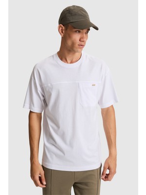 U.S. Polo Assn. Erkek Beyaz Comfort Fit Bisiklet Yaka Tişört 50326970-VR013