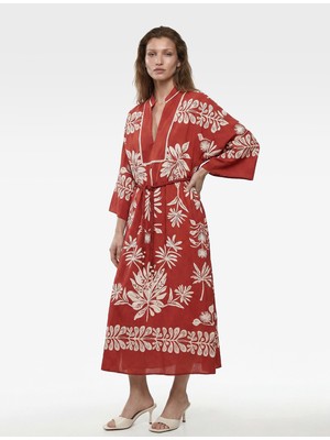 Koton Viskon Kumaş Uzun Kollu Yırtmaçlı Mandarin Yaka Etnik Desenli Nakışlı Uzun Kimono Elbise