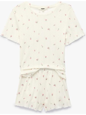 Koton Pamuklu Çiçek Desenli Rahat Kesim Şortlu Pijama Takımı