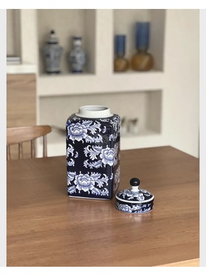 Marys Concept Lacivert Beyaz Kapaklı Porselen Köşeli Küp 35 cm Dekoratif Obje