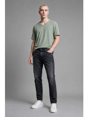 DeFacto %100 Pamuk Straight Fit Yıkanmış Denim Pantolon H8247AX26SM