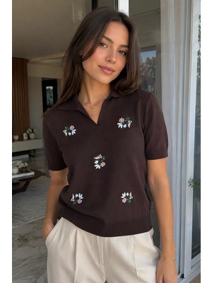 Gülseli Kadın Polo Yaka Çiçek Nakışlı Triko Bluz P-00022043