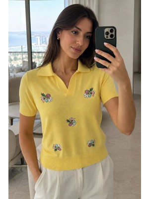 Gülseli Kadın Polo Yaka Çiçek Nakışlı Triko Bluz P-00022043