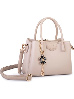 Nas Bag Mini Çiçek Charmlı Kadın  Şık El ve Çapraz Çanta (En 25 cm ;boy 22 cm ) Kum