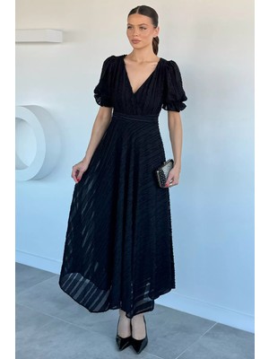 Gülseli Kadın Kruvaze Yaka Kabartma Desenli Elbise P-00022019