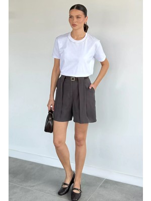 Gülseli Kadın Kemerli Tensel Kumaş Şort P-00021846