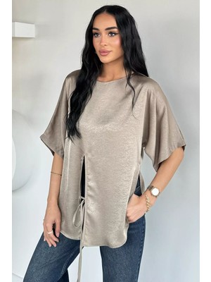 Gülseli Kadın Bağcıklı Saten Bluz P-00021781