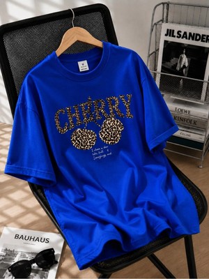 Enb1r Moda Kadın Saks Mavi Baskılı Cherry Leopar Desenli Bisiklet Yaka Rahat Kalıp Premium Basic T-Shirt