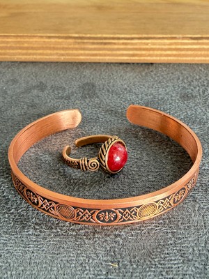 Aida Jewelss El Işi Bakır Bileklik ve Doğal Taşlı Yüzük Kombini, Ayarlanabilir Ölçü