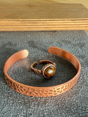 Aida Jewelss El Işi Bakır Bileklik ve Doğal Taşlı Yüzük Kombini, Ayarlanabilir Ölçü
