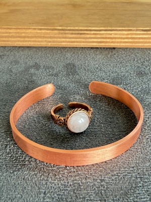Aida Jewelss El Işi Bakır Bileklik ve Doğal Taşlı Yüzük Kombini, Ayarlanabilir Ölçü