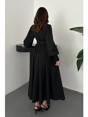 Caddebostan Moda Kemerli Fisto Detaylı Uzun Kollu Gömlek Yaka Brode Elbise