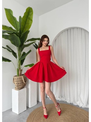Caddebostan Moda Fiyon Detaylı Kare Yaka Mini Abiye Elbise Sırt Dekolteli Mezuniyet Kokteyl Elbisesi