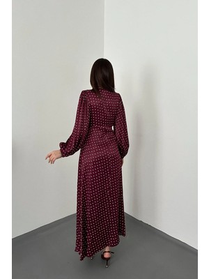 Caddebostan Moda V Yaka Dantel Detaylı Puantiyeli Saten Uzun Elbise