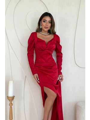 Caddebostan Moda Göğsü Kuplu Uzun Kollu Yırtmaçlı Saten Abiye Elbise