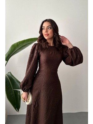 Caddebostan Moda Kabartmalı Dantel Detaylı Hakim Yaka Uzun Elbise Balon Kol Şık Abiye