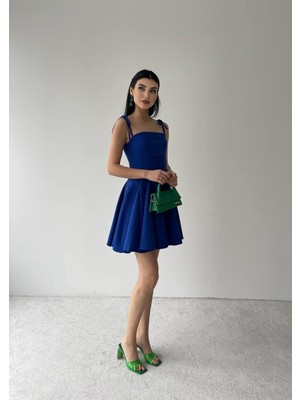 Caddebostan Moda Askılı Kare Yaka Kloş Etekli Mini Elbise Mezuniyet Davet Elbisesi