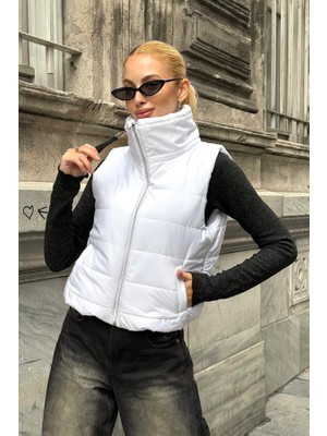 Veraura Lifestyle Beyaz Sırtı Taş Işlemeli Dik Yaka Kısa Şişme Yelek