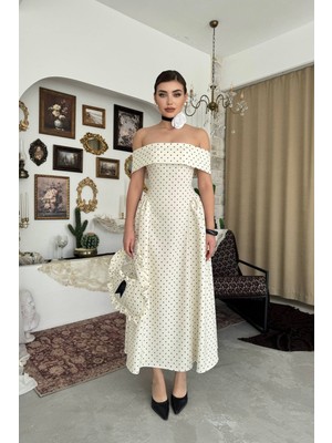 Caddebostan Moda Puantiyeli Desenli Straplez Midi Boy Şık Abiye Elbise