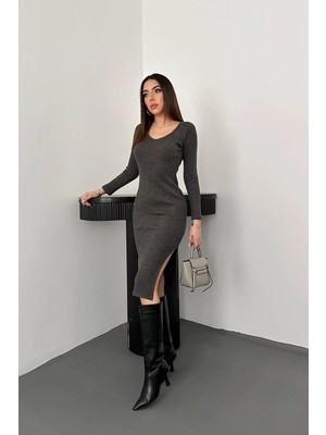Caddebostan Moda V Yaka Yırtmaçlı Fitilli Triko Midi Elbise