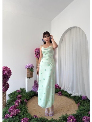 Caddebostan Moda Askı Detaylı Çiçek Işlemeli Saten Abiye Elbise