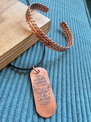 Aida Jewelss El Işi Saf Bakır Bileklik ve Ayetel Kürsi Kazılı Bakır Kolye Kombini
