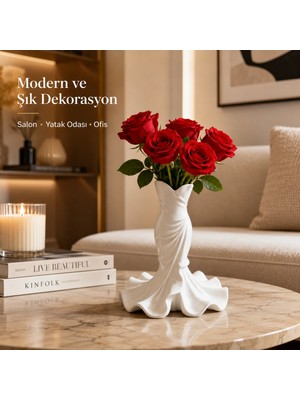 BB Craft Elbise Tasarımlı Dekoratif Vazo – Modern Çiçeklik & Salon Dekorasyonu – Beyaz