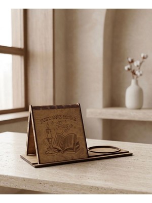 Linea Craft Kupa Tutuculu Üçgen Kitap Standı-Just One More Page