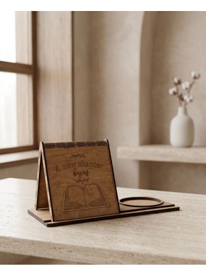 Linea Craft Kupa Tutuculu Üçgen Kitap Standı-A New Chapter Beging