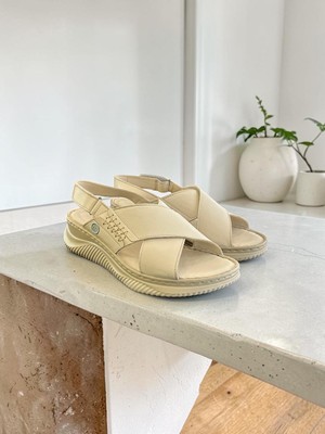 Mammamia D26YS-5320 Krem Hakiki Deri Tam Ortopedik Casual Kadın Günlük Sandalet