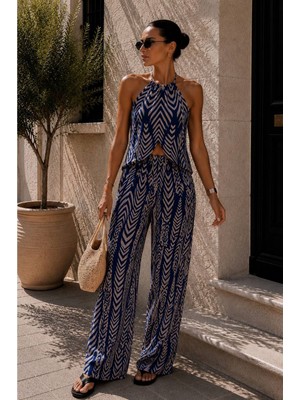 Sharin Kadın Yazlık Halter Yaka Lacivert Beyaz Viskon Ikili Bluz Pantolon Takım G1-2391