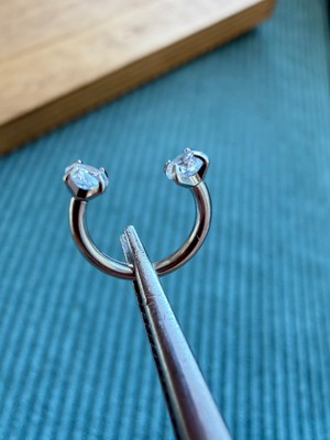 Zadenza Gold %100 316 L Cerrahi Çelik Çift Taşı Tasarım Helix Tragus Kıkırdak Piercing