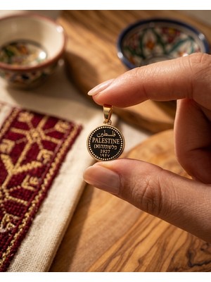 Zaytoon Filistin Lirası Siyah Renkli Gümüş 925 Ayar Charm A300102