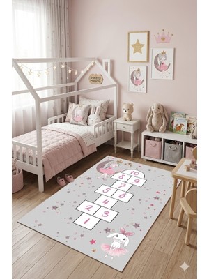 Norella Home Seksek Desenli Kız Çocuk Halısı Kaymaz Taban Yıkanabilir Prenses ve Tavşan Figürlü Oyun Halısı