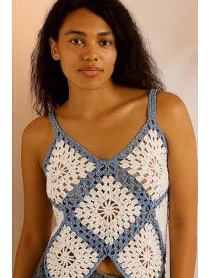 Talin Handmade Beyaz ve Mavi Granny Kare Askılı Crop -  38 Beden Uyumlu