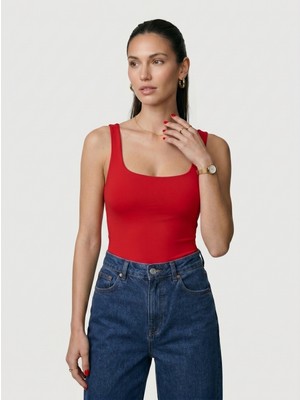 Noe Collection Kadın Kare Yaka Kalın Askılı Slim Fit Bodysuit Çıtçıtlı Body