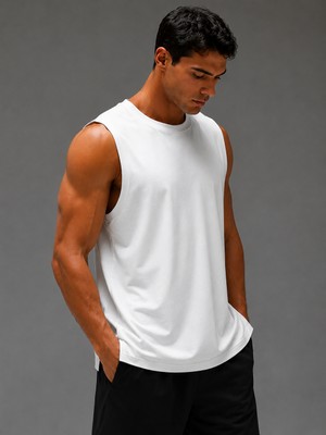 We&Me Erkek Siyah Basic Sıfır Kol Tişört Regular Fit Bisiklet Yaka Esnek Kumaş Spor ve Günlük Kullanım