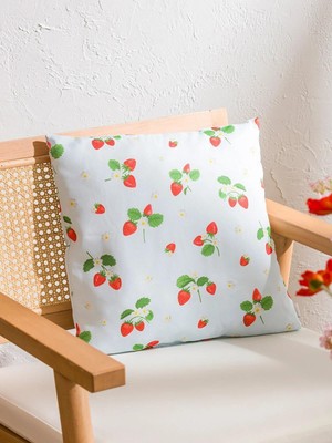 LC Waikiki Karışık Çilek Desenli Kırlent 45X45 cm  (S6)