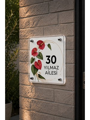 JHAAR Kişiye Özel Pleksi Kapı Isimliği – Modern & Lüks Uv Baskılı Dekoratif Kapı Numarası- Anthurium Çiçeği 20X20 cm - Beyaz