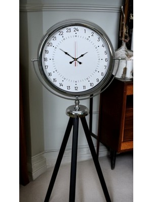 Krom 24 Saat Göstergeli Özel Tasarım Tripod Ayaklı Saat