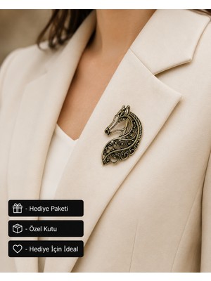 Herşey Nota Vintage At Figürlü Kadın Broşu | Zarif Antik Görünümlü Hediye Aksesuar