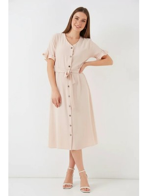 Kadın V Yaka Kuşaklı Kısa Kol Fırfırlı Düğmeli Krem Elbise