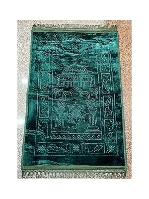 Nacario Kaydırmaz Tabanlı Peluş Seccade (Yeşil)