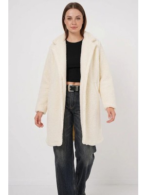 Kadın Geniş Yaka Oversize Ekru Kaban