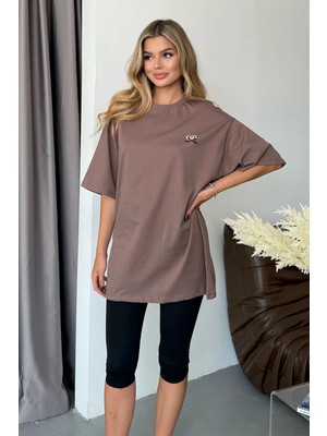 Giysa Kadın Bisiklet Yaka Nakışlı %100 Pamuklu T-Shirt Açık Kahverengi - 26Y 26507